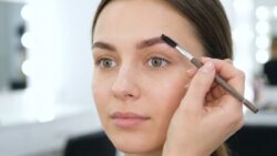 Awake Look Hack: The Eyebrow Trick Makeup Artists Use for Instant Freshness